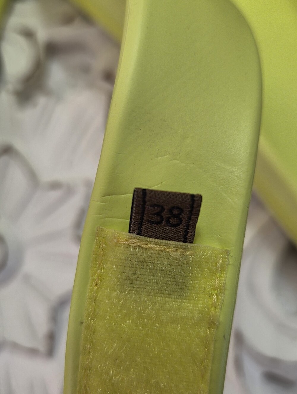Fendi By Marc Jacobs Feel Sandals In Neon Yellow, Size 38 - Picture 12 of 13
